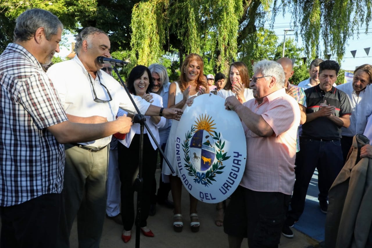 Homenaje al pueblo uruguayo en Sarandí, con nueva plaza, monumento a Artigas y festival de verano