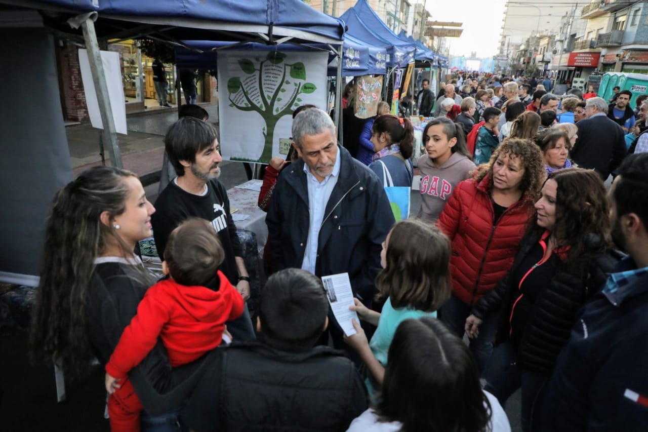 Piñeiro celebró su 126° aniversario con un gran festival popular en Avenida Galicia