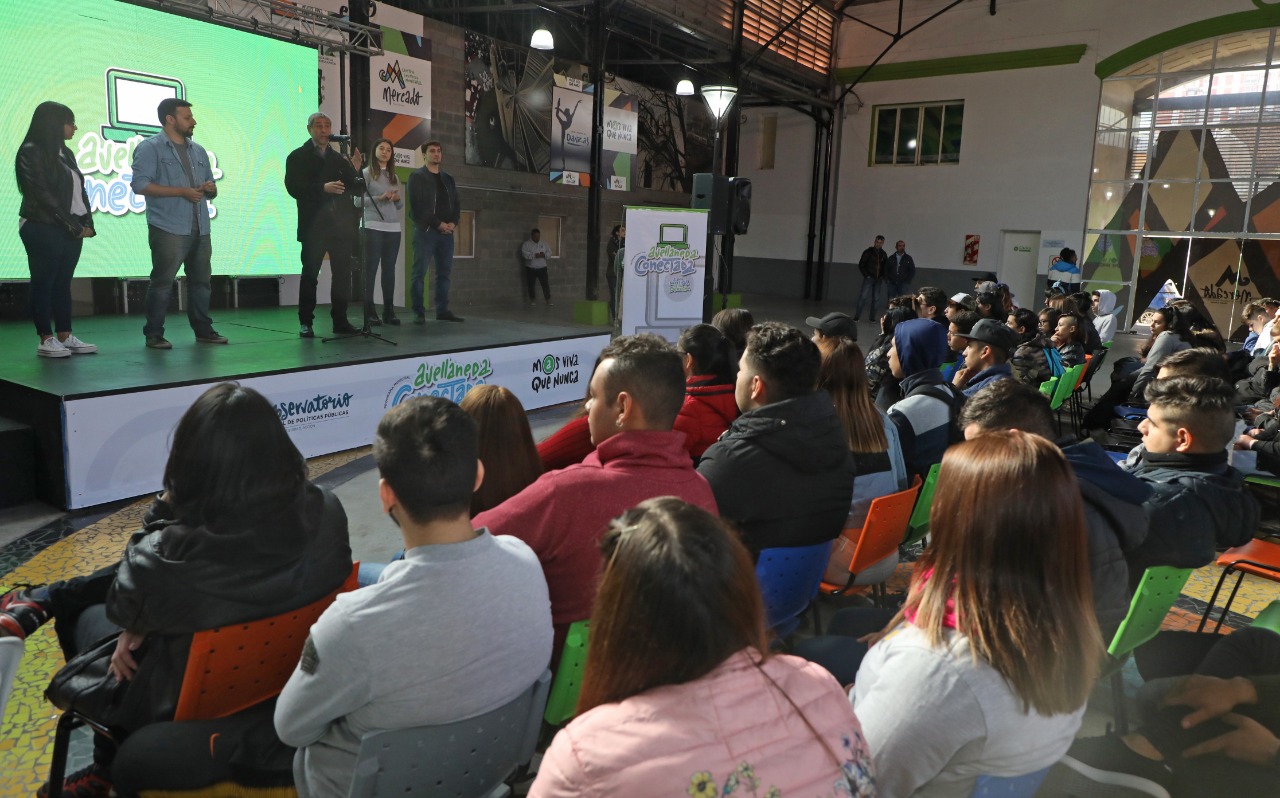 Avellaneda Conectada: 10 mil alumnos de las escuelas públicas tienen sus tablets
