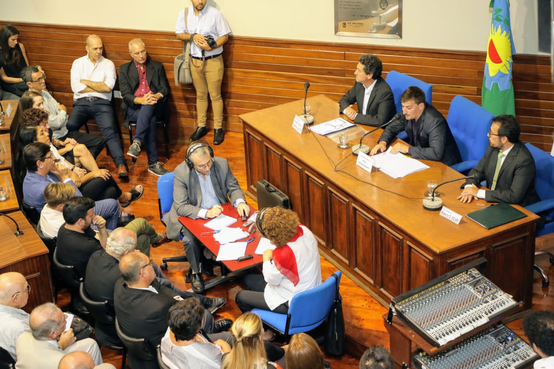 Alejo Chornobroff encabezó la apertura de Sesiones Ordinarias del Concejo Deliberante de Avellaneda