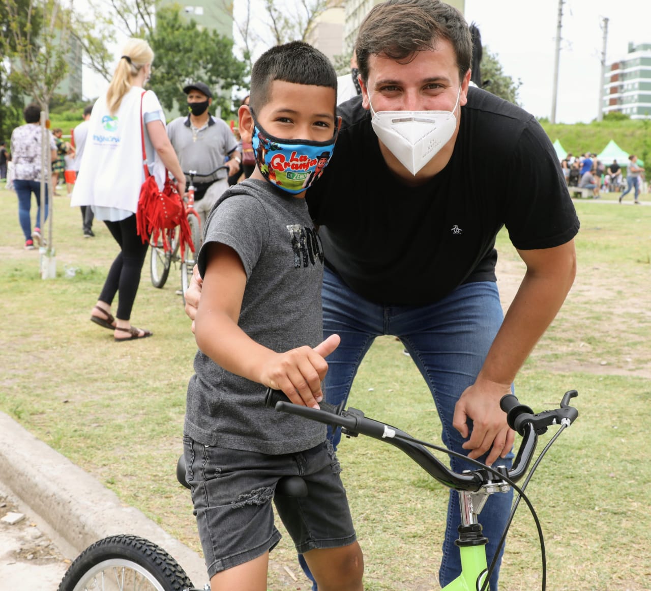 Se entregaron 1390 bicicletas para alumnas y alumnos de las escuelas públicas de Avellaneda