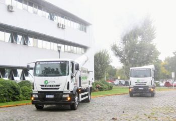 La Municipalidad adquirió dos camiones con equipos sanitizantes y fumigadores