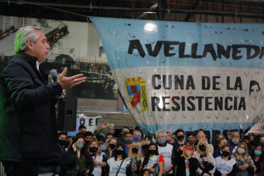 El presidente Alberto Fernández participó de un plenario político y un festival artístico en Avellaneda