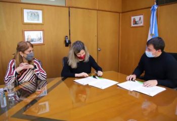 Avellaneda firmó un convenio con la Universidad Metropolitana para la Educación y el Trabajo (UMET)