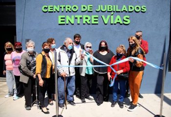 El Centro de Jubilados Entre Vías inauguró sus flamantes reformas