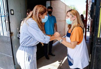 Magdalena Sierra entregó subsidios y recorrió obras en diferentes escuelas de Avellaneda