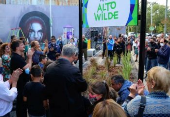 Se inauguró el patio de juegos Alto Wilde