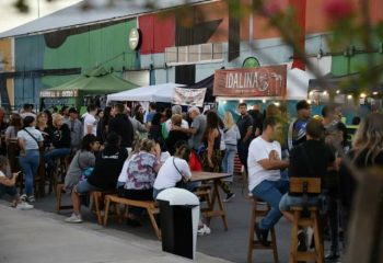 Enorme concurrencia en la apertura del Encuentro Cervecero de Avellaneda