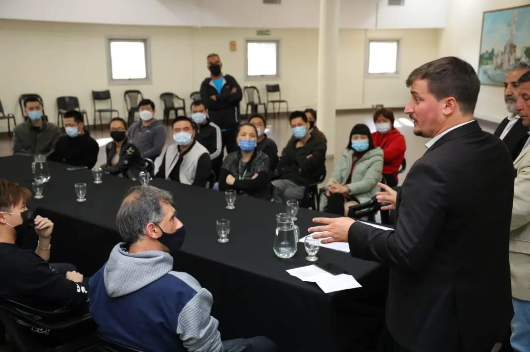 Alejo Chornobroff mantuvo una reunión con empresarios y dueños de supermercados de Avellaneda