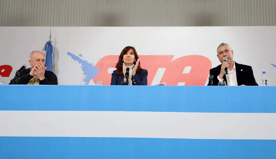 Cristina Fernández de Kirchner encabezó un acto multitudinario en Avellaneda