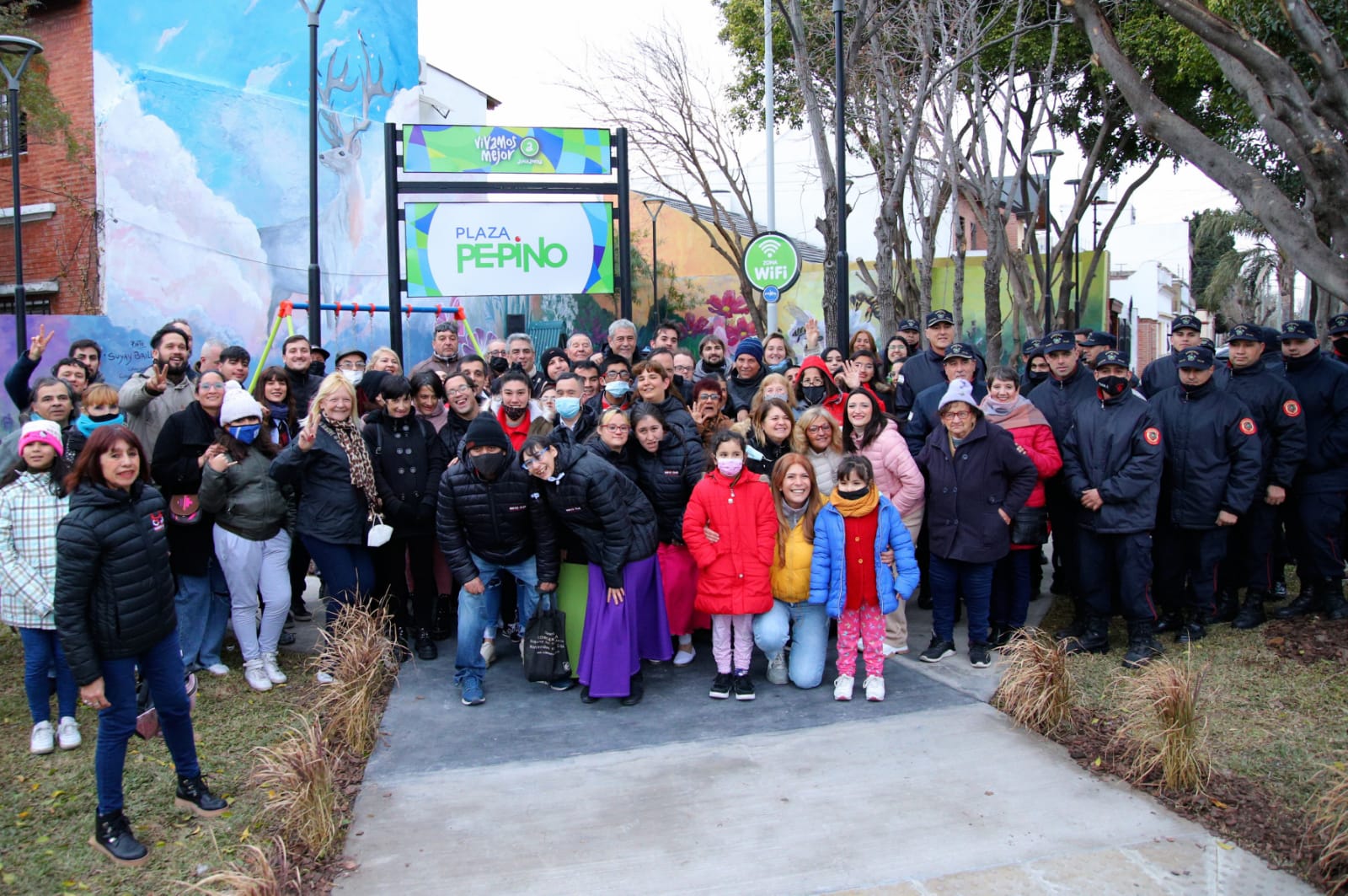 Se inauguraron las plazas “Villa Pobladora” de Piñeiro y “Pepino”, de Villa Domínico