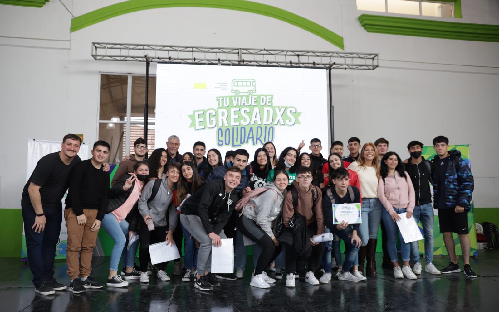 “Tu viaje de egresadxs solidario”: se entregaron los vouchers para que 625 alumnxs realicen su viaje de fin de curso