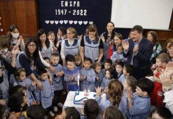 El  intendente Chornobroff participó de los festejos por el 75° aniversario del Jardín 932