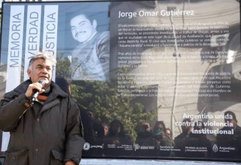 El intendente Chornobroff participó del homenaje al subcomisario Jorge Omar Gutiérrez