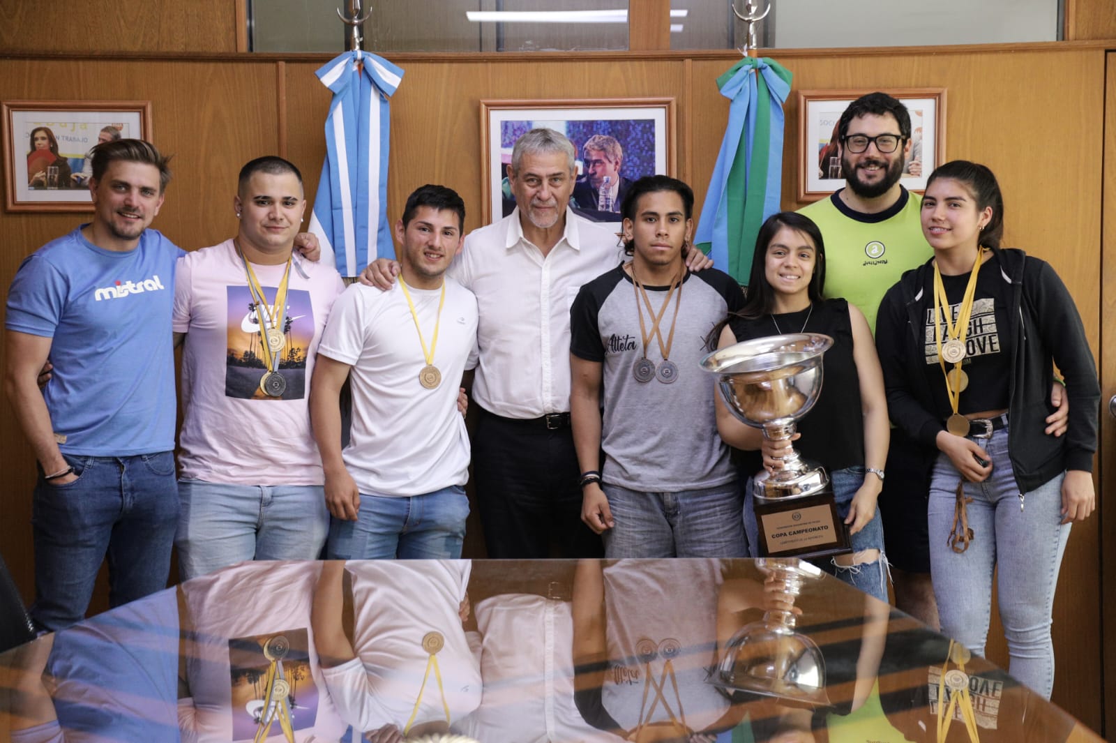 Jorge Ferraresi recibió al equipo federado de levantamiento de pesas de Avellaneda