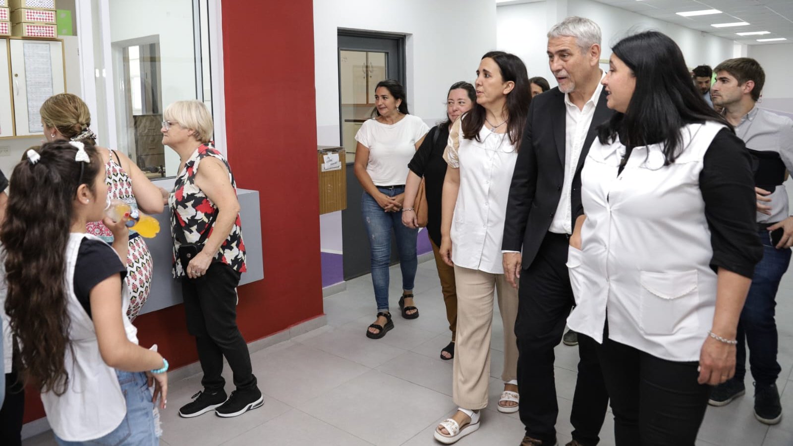 Ferraresi inauguró obras en la Primaria 16 de Villa Domínico