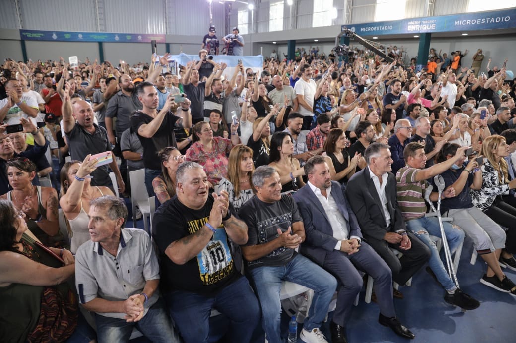 Cristina Fernández, Axel Kicillof y Jorge Ferraresi inauguraron el Polideportivo Diego Armando Maradona de Villa Corina