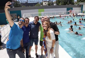 Jorge Ferraresi y Magdalena Sierra inauguraron una pileta semiolímpica en Dock Sud