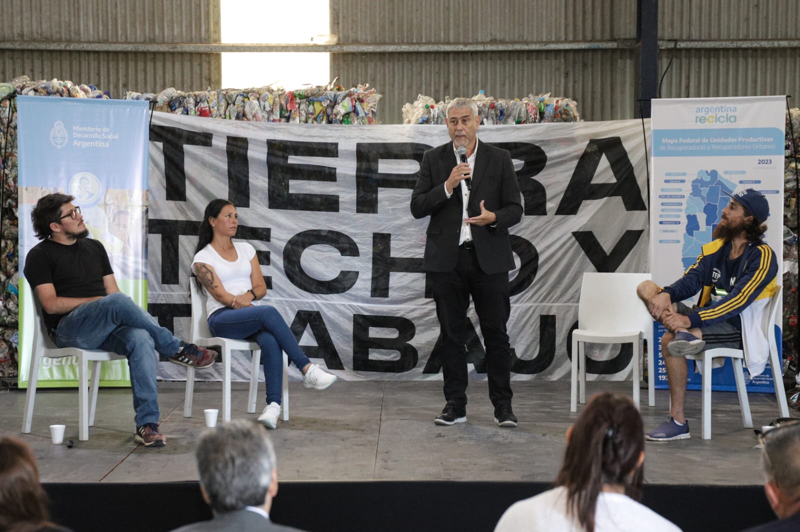 Ferraresi participó de la presentación del informe de gestión del programa Argentina Recicla