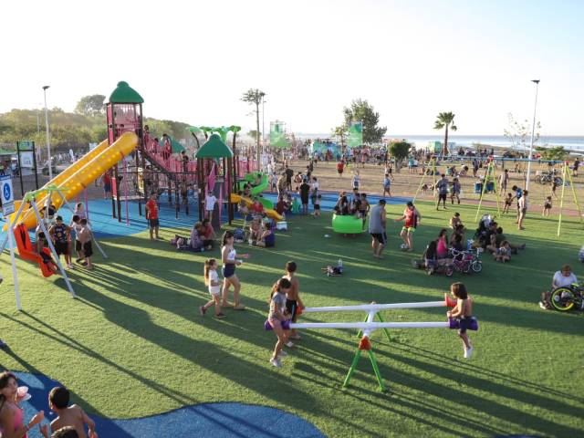 Gran inauguración del Parque del Río en la costa de Villa Domínico