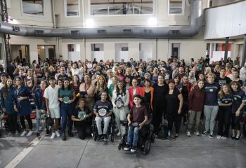 Distinciones a vecinos y un concierto en el Teatro Roma para celebrar el 171° aniversario de Avellaneda