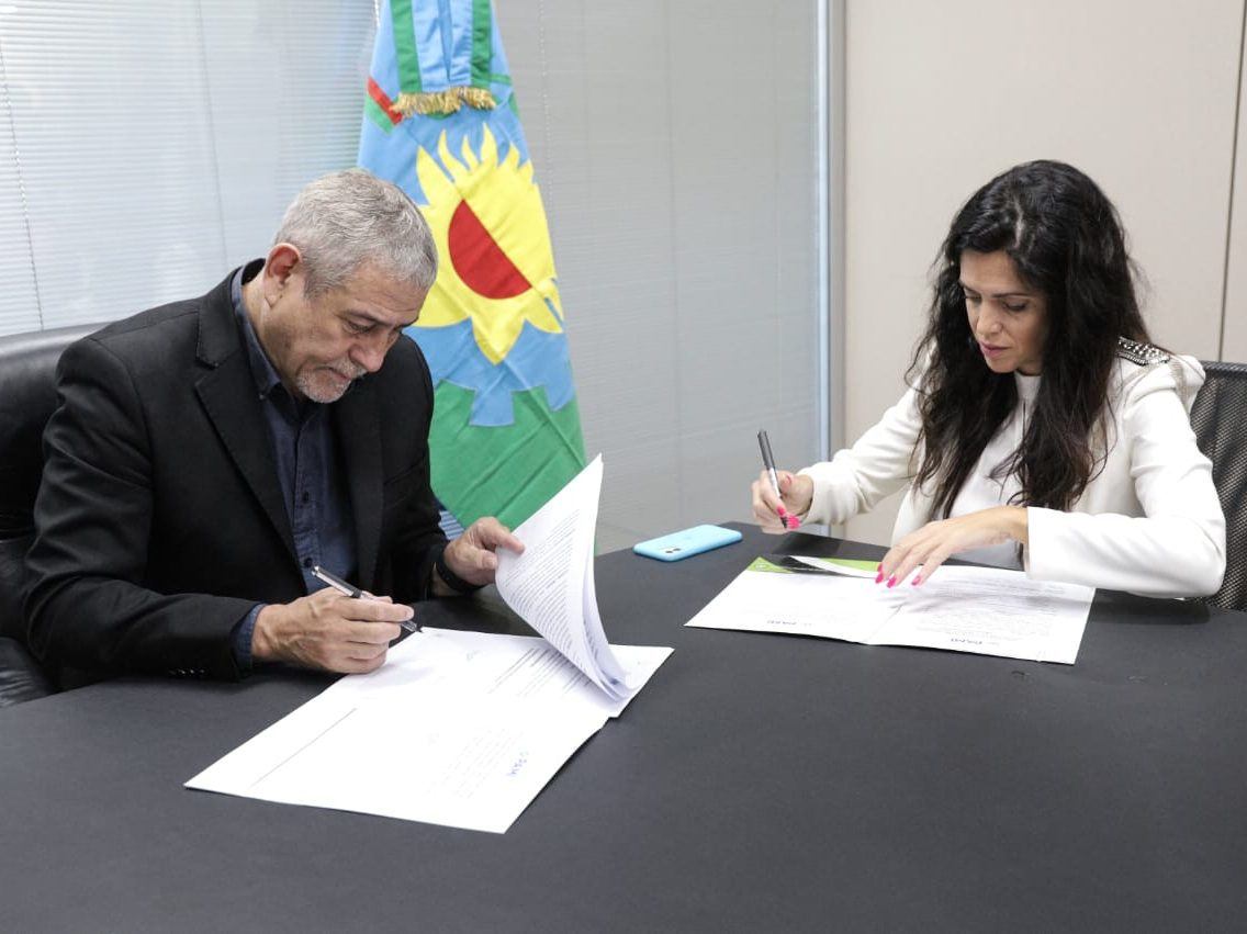 El Municipio y Pami suscribieron un convenio para fortalecer la atención médica de afiliadxs de Avellaneda