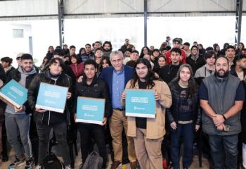 Más tecnología para los estudiantes de Avellaneda