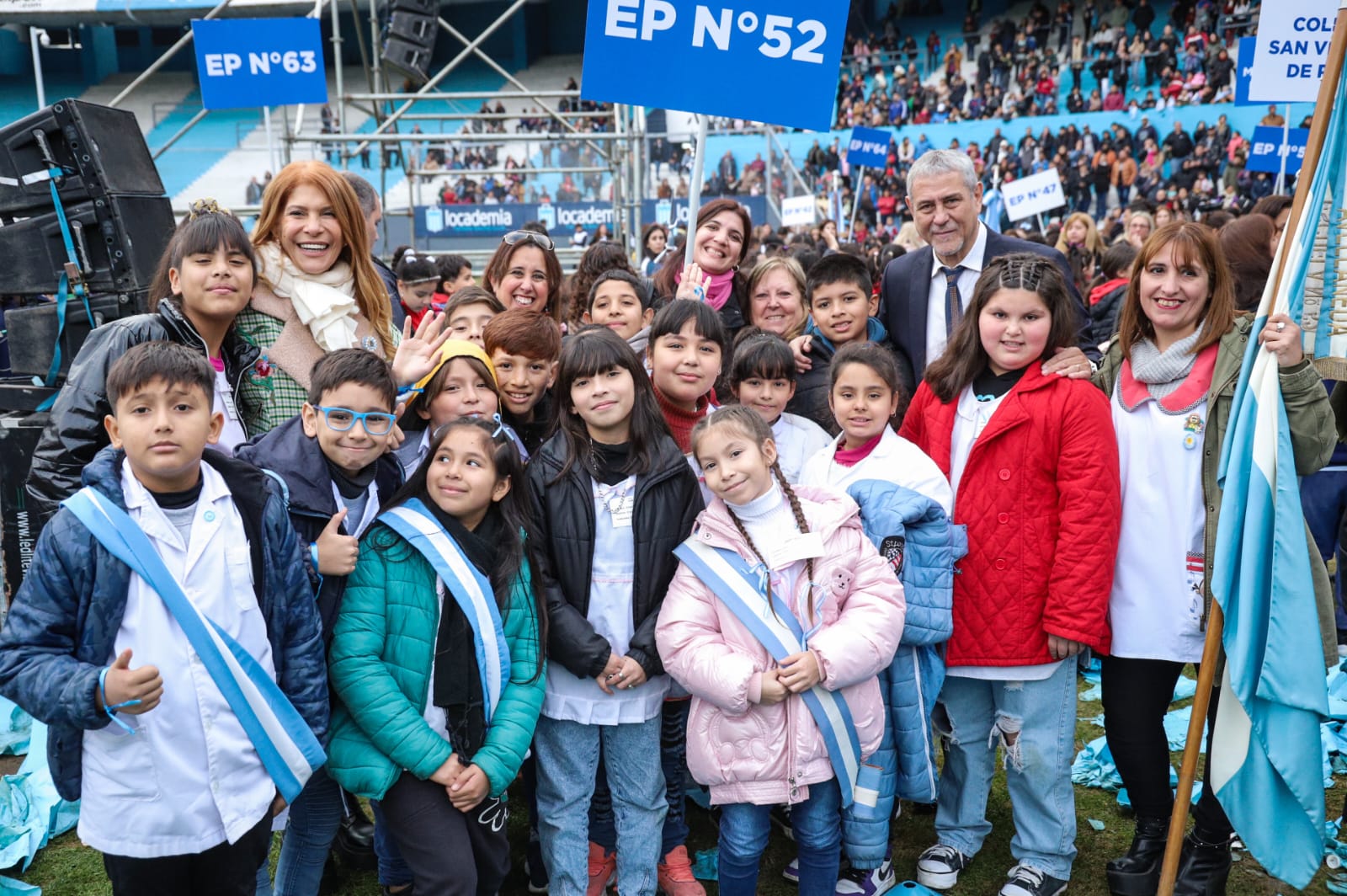Cuatro mil alumnos de Avellaneda prometieron lealtad a la Bandera en el estadio de Racing