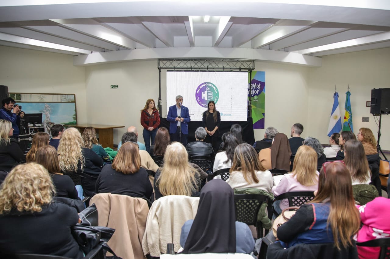 El municipio de Avellaneda suma a escuelas de gestión privada a sus programas y políticas públicas