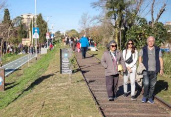 Jorge Ferraresi y Magdalena Sierra inauguraron la segunda etapa del Paseo del Ferrocarril en Piñeiro