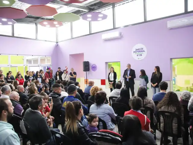 Ferraresi inauguró un nuevo Jardín Maternal en Piñeiro