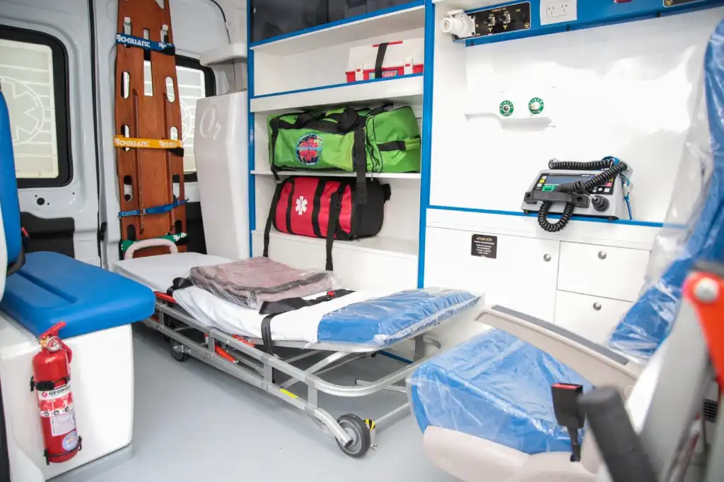 El Ministerio de Salud bonaerense entregó equipamiento a los hospitales de Avellaneda