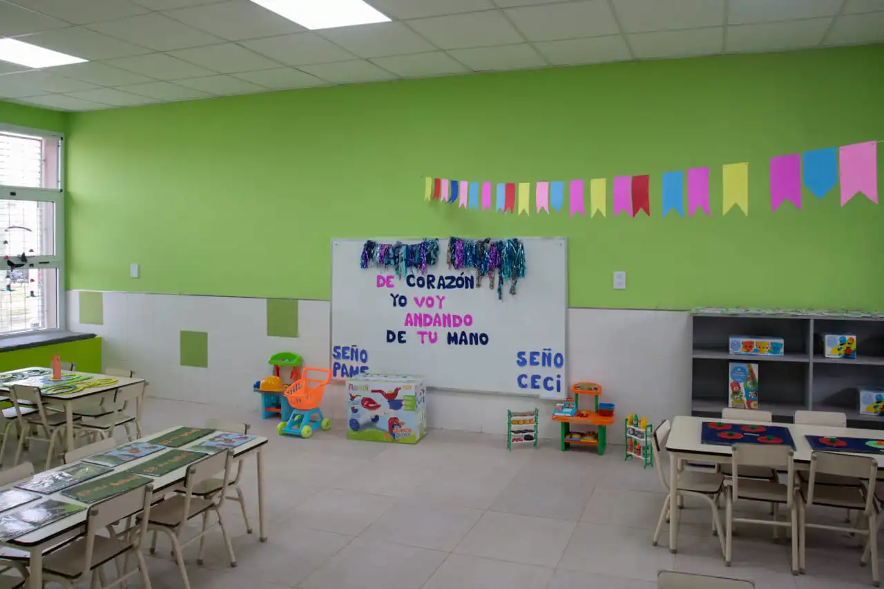 Ferraresi inauguró un Maternal Municipal en Wilde