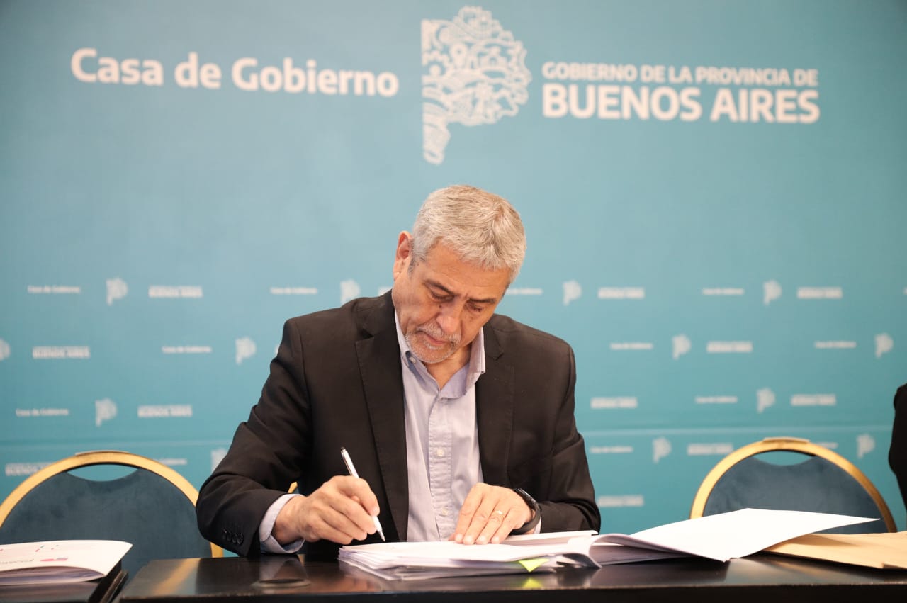 Avellaneda firmó un acuerdo Provincia Leasing